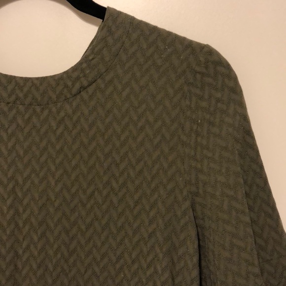 AMAZING olive green top - Picture 5 of 5